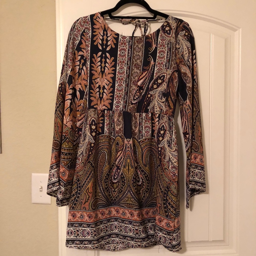 Bell-sleeve Open Back Dress